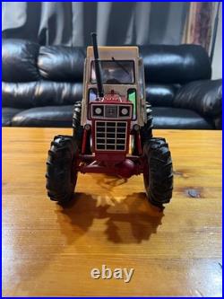 116 ertl prestige international harvester 1566 mechanicle front