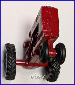 11 Pieces Diecast Tractor International Harvester FARMALL With Implements 116