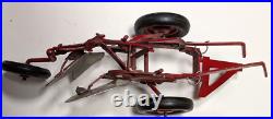 11 Pieces Diecast Tractor International Harvester FARMALL With Implements 116