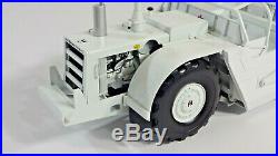 125 First Gear IH International Harvester 433 Pan Scraper Tractor WHITE