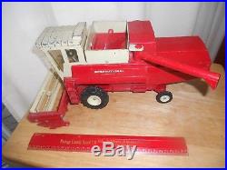 1970's 1/20 International Harvester Combine Red Ih Ertl Tractor