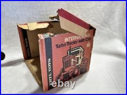 1972 Ertl International Turbo 1466 Tractor 116 DieCast USA Stock # 403