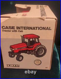 1987 M Case IH ERTL Die Cast Metal 7120 Tractor with Cab 1/16 Scale