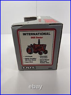 1991 Ertl International 966 Die Cast Tractor 1/16 4624 Special Edition IN BOX