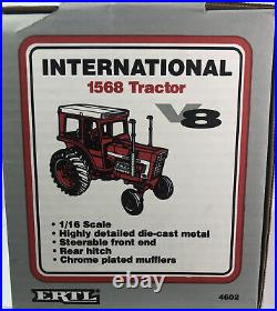 1994 Ertl International 68 Series 1568 V8 Tractor 1-16 Scale