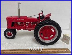 1/12 Franklin Mint International Harvester McCormick Farmall Model H Tractor