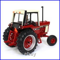 1/16 2018 National Farm Toy Show International Harvester 886 Cab ERTL 44159 Reg 1/16 2018 National Farm Toy Show International Harvester 886 Cab ERTL 44159 Reg