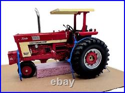 1/16 Custom International Harvester 1066 Narrow Front 1/16 Custom International Harvester 1066 Narrow Front
