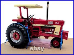 1/16 Custom International Harvester 1066 Narrow Front 1/16 Custom International Harvester 1066 Narrow Front