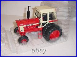 1/16 ERTL International 1466 Dealer Edition Tractor WithDuals WithBox