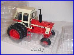 1/16 ERTL International 1466 Dealer Edition Tractor WithDuals WithBox