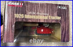 1/16 ERTL International Harvester 1026 Gold Demonstrator Tractor (40th Ann.)