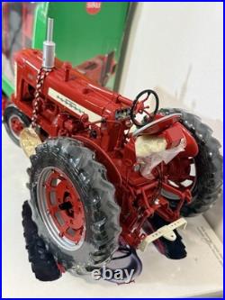 1/16 ERTL International Harvester Farmall 450, 50th Anniversary Diecast Tractor