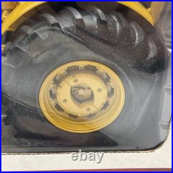 1/16 Ertl Farm International Harvester 21256 Tractor Industrial 4wd Yellow