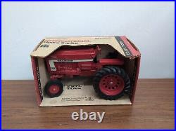 1/16 Ertl Farm Toy International 966 Tractor WithOriginal Box