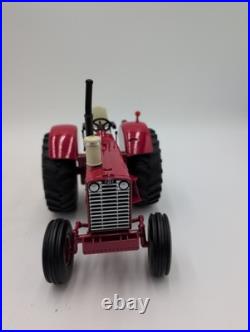 1/16 Ertl Farm Toy International Harvester 1256 Wheatland Tractor