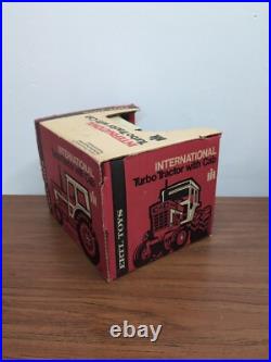 1/16 Ertl Farm Toy International Harvester 1466 Tractor With Box