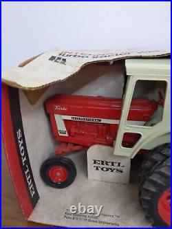 1/16 Ertl Farm Toy International Harvester 1466 Turbo Tractor
