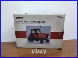 1/16 Ertl Farm Toy International Harvester 3288 Tractor Prestige Series