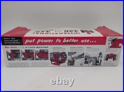 1/16 Ertl Farm Toy International Harvester 330 AND 350 Utility Tractor Set