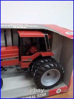 1/16 Ertl Farm Toy International Harvester 5288 Tractor With Duals