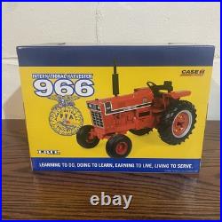 1/16 Ertl Farm Toy International Harvester 966 Tractor FFA
