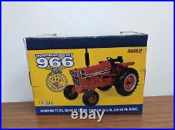 1/16 Ertl Farm Toy International Harvester 966 Tractor FFA