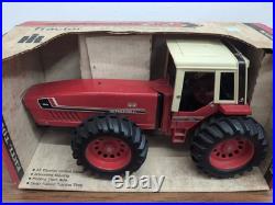 1/16 Ertl Farm Toy International Harvester IH 3588 2+2 4WD Tractor #2