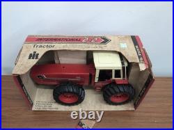 1/16 Ertl Farm Toy International Harvester IH 3588 2+2 4WD Tractor #2