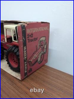 1/16 Ertl Farm Toy International Harvester IH 3588 2+2 4WD Tractor #2