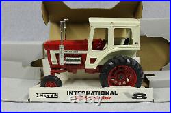 1/16 Ertl IH 1468 V8 toy tractor #4600