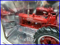 1/16 Ertl IH McCormick Farmall M 100 Years Centennial Tractor