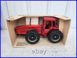 1/16 Ertl International 7488 2+2 Toy Tractor In Box Case IH Farmall Harvester