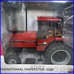 1/16 Ertl International Harvester 3288 DieCast Tractor Prestige Collection