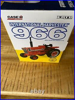 1/16 Ertl International Harvester 966 Tractor Ffa Future Farmers Of America