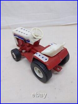 1/16 Ertl International Harvester Cub Cadet Spirit of'76 Garden Tractor