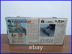 1/16 Ertl International Harvester Farmall 460 Tractor With Blade And Windbreaker