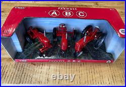 1/16 Ertl International Harvester Farmall A B C 3 Piece Tractor Set