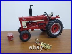 1/16 Ertl International Harvester IH 1066 Tractor Precision Key #9 White Stripe