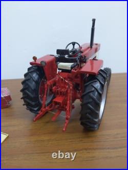 1/16 Ertl International Harvester IH 1066 Tractor Precision Key #9 White Stripe
