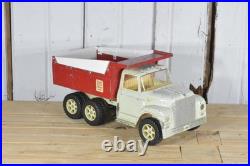 1/16 Ertl International Harvester Loadstar Dump Truck