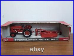 1/16 Ertl Toy International Harvester 300U Utility Tractor With Rotary Mower