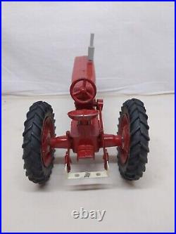 1/16 Eska IH International Harvester Farmall 560 Farm Tractor #2