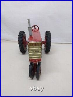 1/16 Eska IH International Harvester Farmall 560 Farm Tractor #2