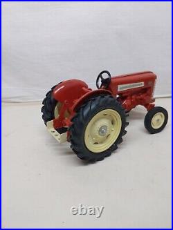 1/16 Farm Toy International Harvester 350 Utility Tractor Custom