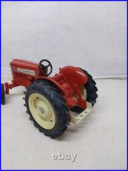 1/16 Farm Toy International Harvester 350 Utility Tractor Custom