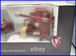 1/16 Firestone Series IH Farmall 504 WithIH 1150 Grinder-Mixer Mill 1657/2500 1/16 Firestone Series IH Farmall 504 WithIH 1150 Grinder-Mixer Mill 1657/2500
