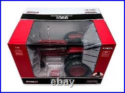1/16 IH 1066 Black Stripe with Rear Duals Prestige Collection 44284