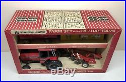 1/16 IH International Farm Set Deluxe Barn Box 5088 Tractor Plow & Wagon by ERTL
