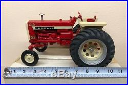 1/16 IH International Farmall 1206 Tractor 1993 Ontario Toy Show by Scale Models